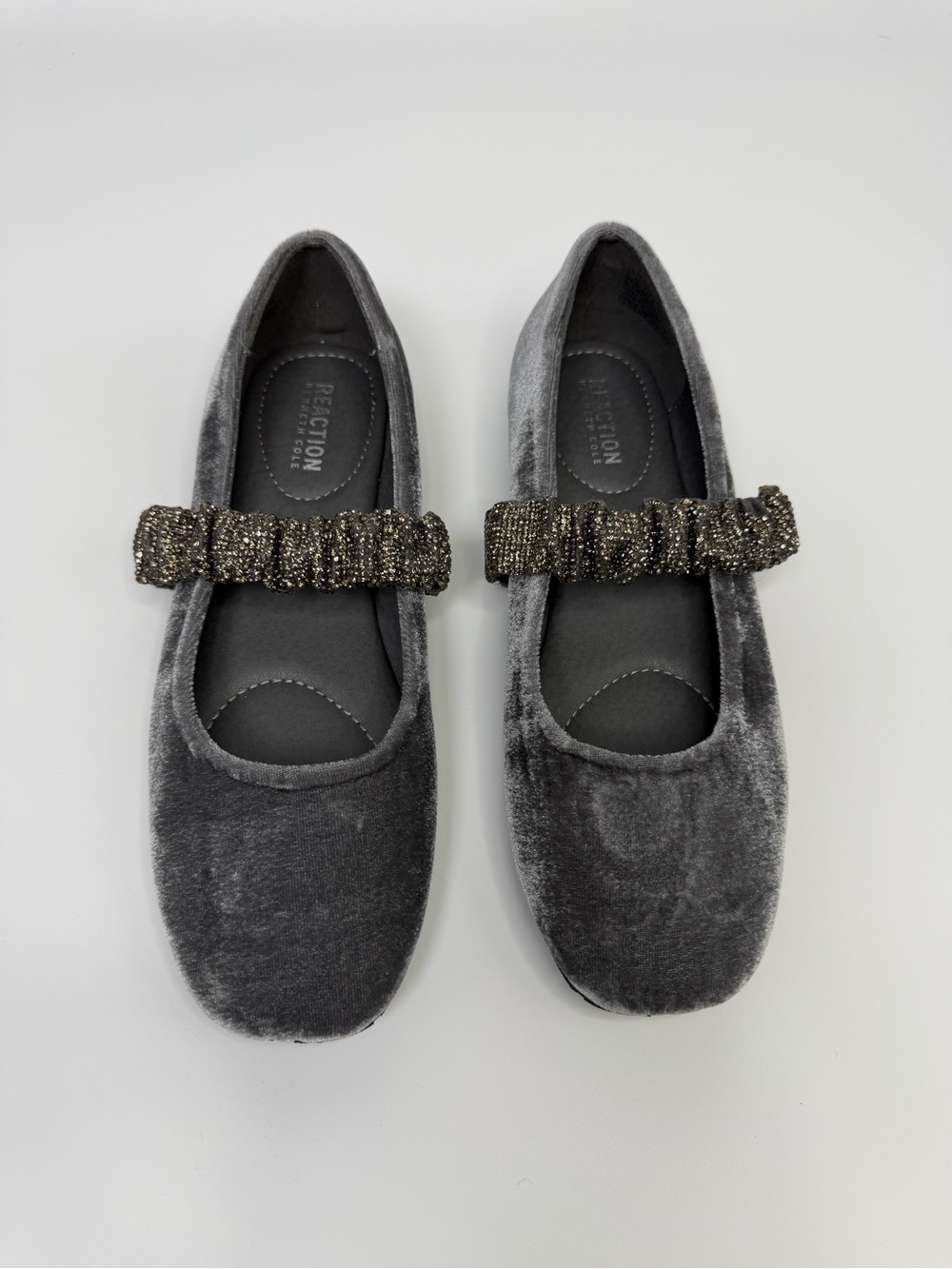 Kenneth Cole Reaction Elema Jewel Gray Velvet Square Toe Ballet Flats Size 9